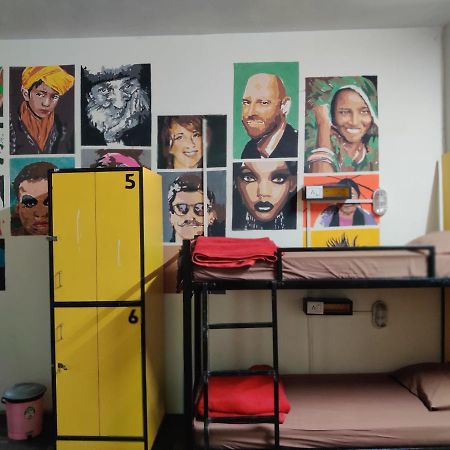 Heistel Delhi Hostel Ню Делхи Екстериор снимка
